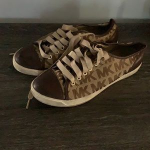 Michael lots sneaker perfect season for them